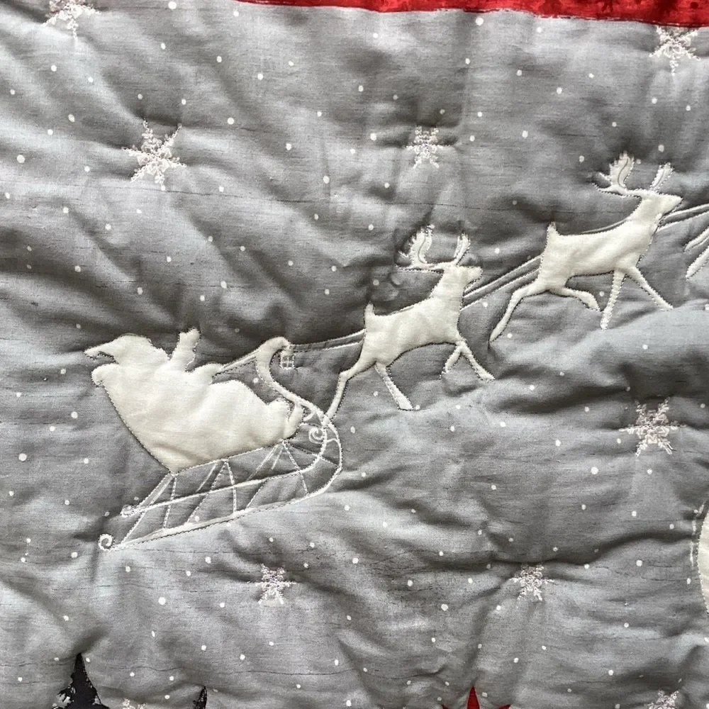 NWT. Hand Crafted  Joy to the World Lap Quilt